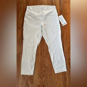 Lululemon Align HR Crop 23” NWT!!